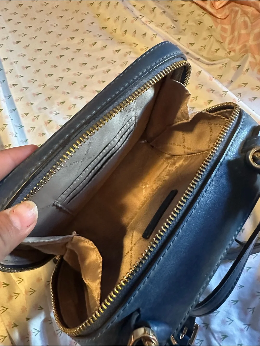 Michael Kors Black Signature Crossbody Messenger Bag